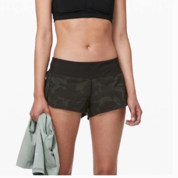 LULULEMON Speed Up Short Green Camouflage Size 6 - Picture 5 of 10